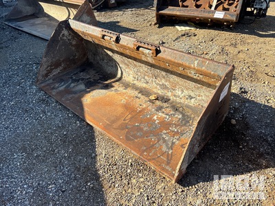 Bobcat  74 in General Purpose Skid Steer Bucket