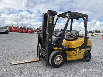 2021 Yale GLP050MXE2120 5100 lb Cushion Tire Montacargas / Forklift
