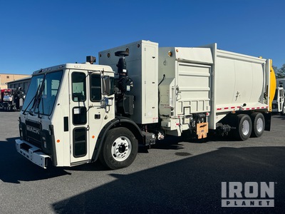 2018 Mack LR633 6x4 Side Loader Camión recolector de residuos