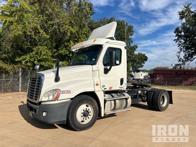 2012 Freightliner Cascadia 125 4x2 S/A Day Cab Truck Tractor