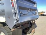 Configuration with Tailgate Latch