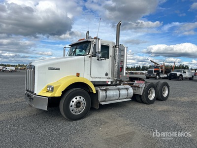 2001 Kenworth T800 6x4 Ciągnik siodłowy T/A z kabiną dzienną