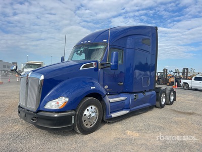 2020 Kenworth T680 6x4 Cabeza Tractora Cabina Dormitorio