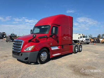 2020 Freightliner Cascadia 126 6x4 T/A Sleeper Truck Tractor