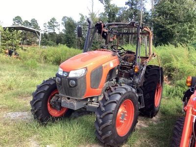 Kubota M5-111HDC12-1 4WD Ciągnik użytkowy (Inoperable)