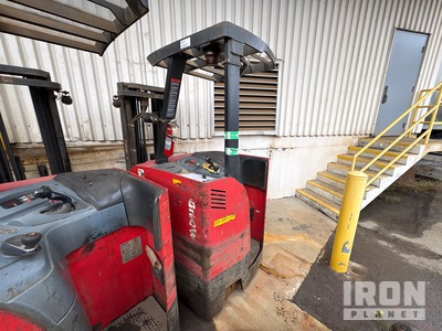 Raymond 425-C50TT 5000 lb Carrelli Elevatori Elettrici (Inoperable)