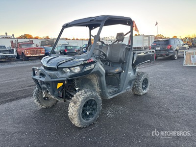 2023 Can-Am Defender XT Utility Vehicle