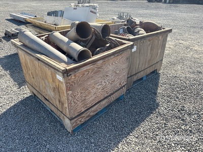 Quantity of (2) Boxes of Irrigation Fittings Divers - Équipement d'irrigation