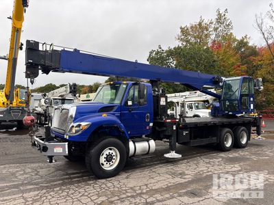 2012 National 1300A 30 ton Straight Boom on 2012 International 7500 SBA 6x4 Boom Truck