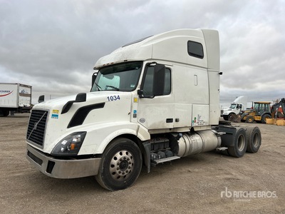 2014 Volvo VNL 6x4 トラックトラクター（T/A）