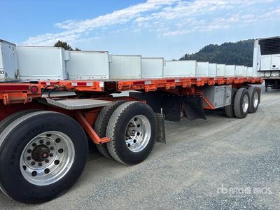 2015 Manac 28 ft Super B-Train Pup Flatbed Trailer