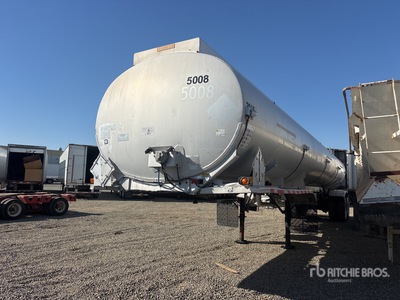 1989 Fruehauf 9400 gal T/A Tanker Trailer