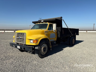 1996 Ford F800 S/A Dump Truck