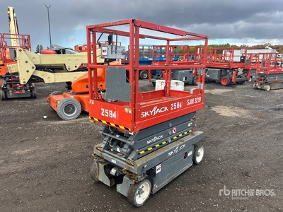 2017 Skyjack SJIII3219 Scissor Lift