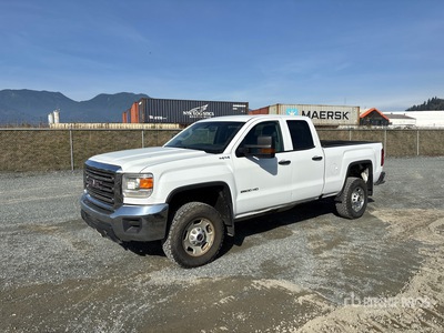 2019 GMC Sierra 2500HD 4x4 Extended Cab Pickup