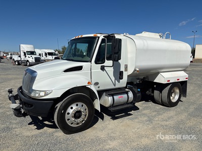 2019 International 4300 4x2 Water Truck