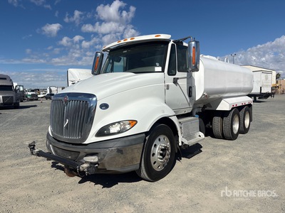 2015 International LF677 6x4 Water Truck