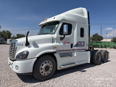 2016 Freightliner Cascadia 125 6x4 Tractocamion con Dormitorio / تراكتور شاحنة كابينة النوم (ثنائية المحور)