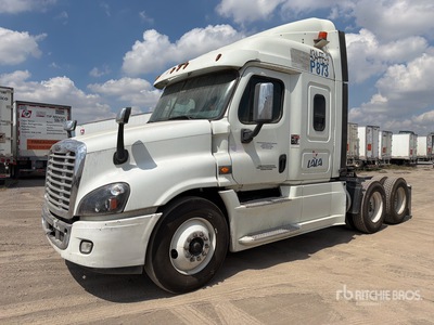 2018 Freightliner Cascadia 125 6x4 Tractocamion con Dormitorio / تراكتور شاحنة كابينة النوم (ثنائية المحور)