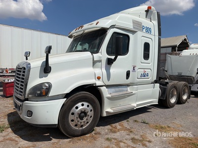 2018 Freightliner Cascadia 125 6x4 Tractocamion con Dormitorio / T/A Sleeper Truck Tractor (Inoperable)