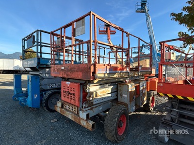 2005 Skyjack SJ8831 4x4 Dual Fuel Scissor Lift