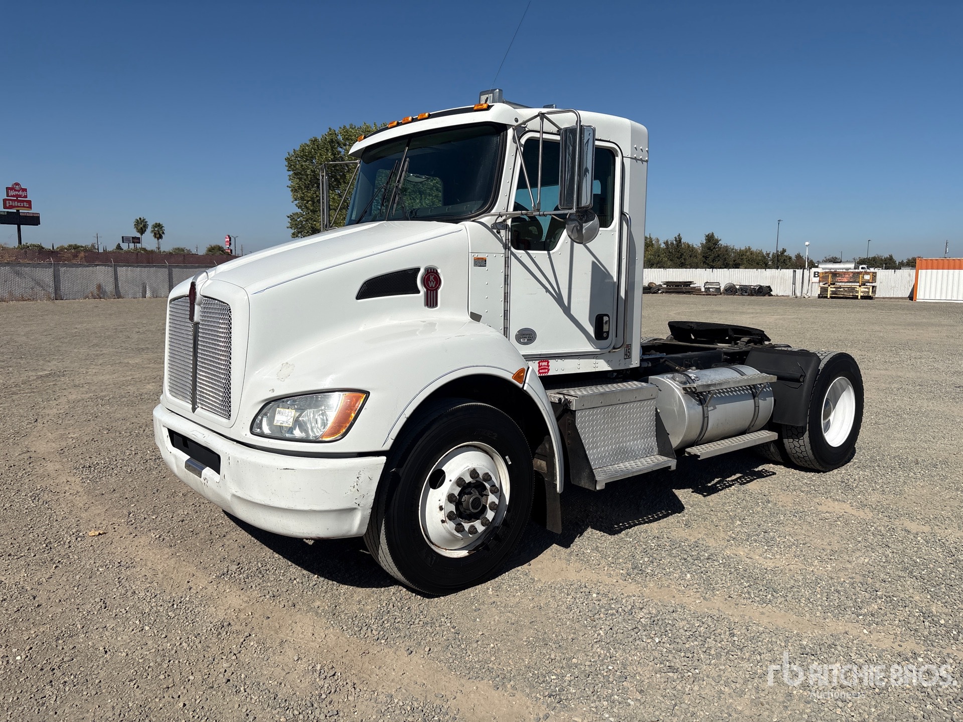 2014 Kenworth T300 4x2 Day Cab Truck Tractor
