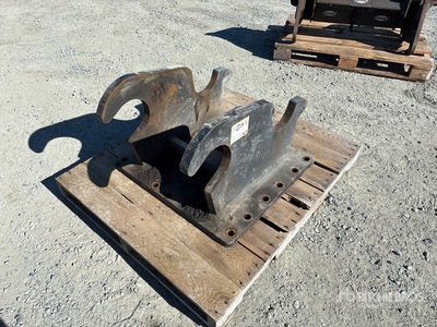 WBM 200 Series Mounting Bracket - Fits John Deere 210G