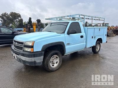 2007 Chevrolet 2500 Custom 4x2 Utility Truck