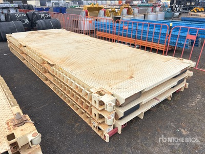 Quantity of (3) 2014 CSC 5800 mm x 2300 mm Container Mats معدات الحاويات المتنوعة