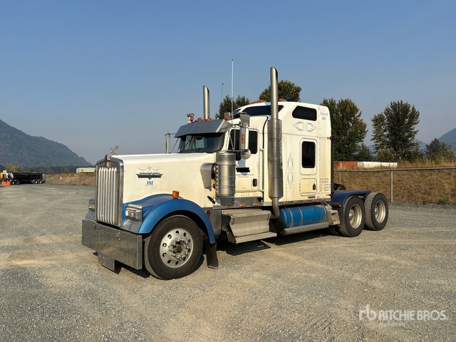 2005 Kenworth W 900