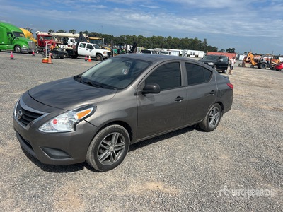 2015 Nissan Versa Automobile