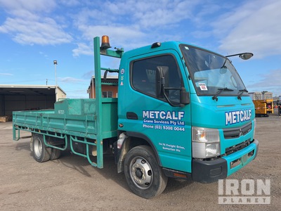 2019 Mitsubishi Fuso Canter 7/800 4x2 平台トラック