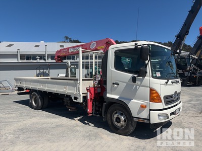 2012 Hino Ranger 4x2 w/ Unic URU345 2.9 Ton Straight Boom Flatbed Truck with Crane