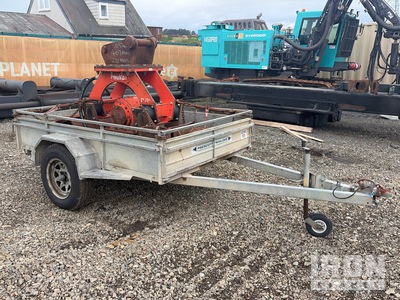 PneuVibe CP201 Vibro Plate Compactor on 2002 S/A Utility Trailer Rüttelplatte