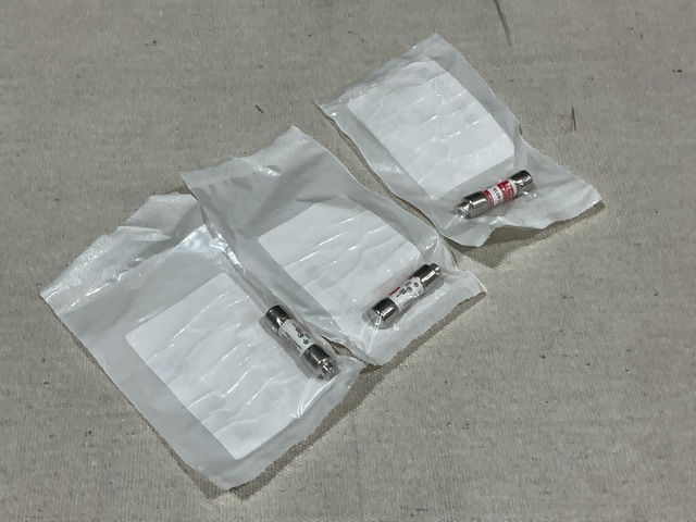 (124) Williams KLDR.100TXP Cartridge Fuses (124) Williams KLDR.100TXP Cartridge Fuses