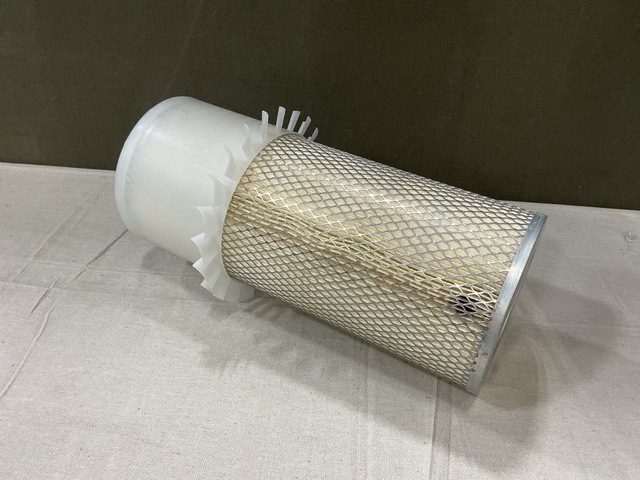(24) Fleetguard AF1735K Air Filters