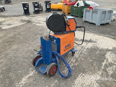 Newarc N714372 Mobile MIG Electric Welder