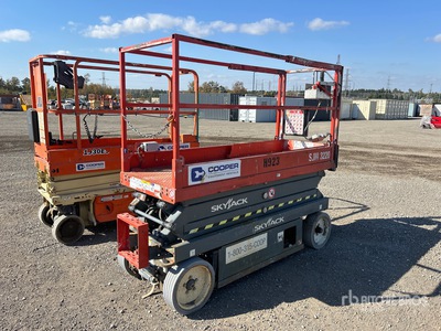 2017 Skyjack SJIII 3220 Electric Scissor Lift