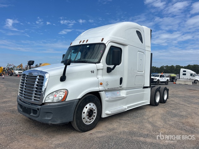 2016 Freightliner 2016 Freightliner Cascadia 125 6x4 T/A Sleeper Truck Tr