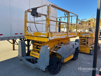 2013 Haulotte 3368RT 4x4 Diesel Ascenseur à ciseaux (Inoperable)