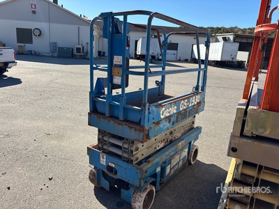 1998 Genie GS-1930 Electric Scissor Lift