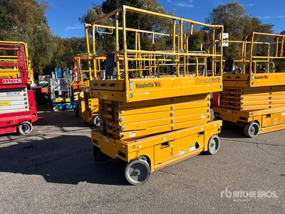 2017 Haulotte 3947E Electric Plateforme élévatrice à ciseaux (Inoperable)