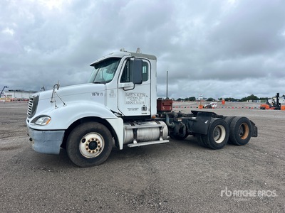2007 Freightliner CL120 6x4 Cabeza Tractora Cabina Corta