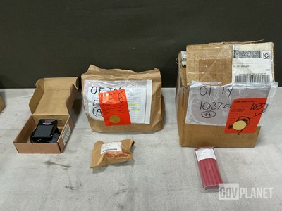 (6) Receptacle Connectors, (24) Footswitches & Assorted Items
