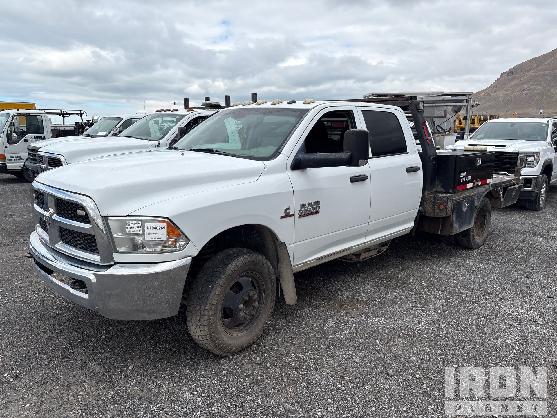 2016 Ram 3500 4x4 Crew Cab Crew Cab 4WD Flatbed Truck (Inoperable)