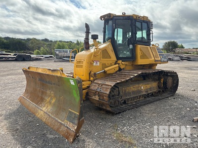 2015 Komatsu D61PXi-23 جرافة مجنزرة (Inoperable)