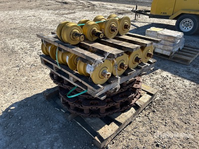 Quantity of Crawler Dozer Rollers - Fits Cat D6RXW Series 1