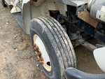 Underbody with Right Steer Tire