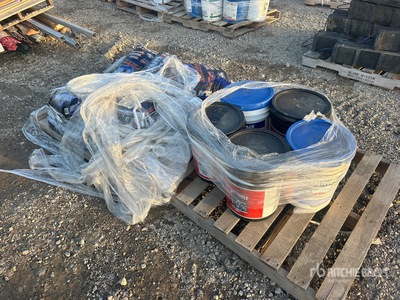 Quantity of (2) Pallets of Ice Melt Varios otros