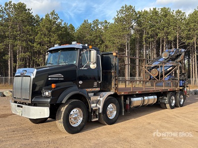 2017 PM 47524 PX 9489 lb Knuckle Boom on 2019 Western Star 4800 TS 8x4 Twin-Steer Boom Truck
